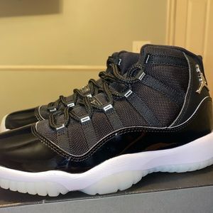Jordan 11s